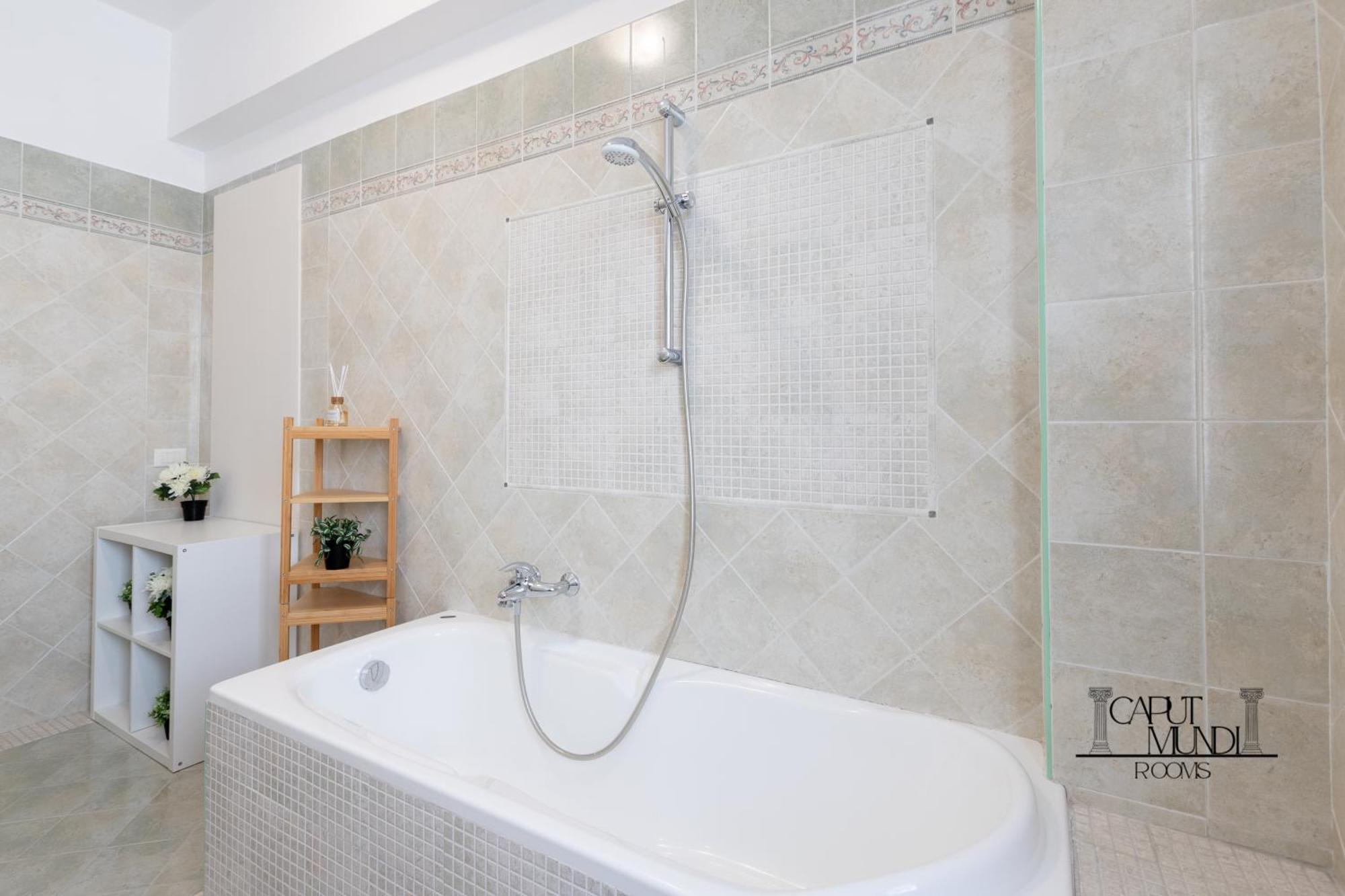 Caput Mundi Rooms - 100Mt To Metro A, Terrace, A-C, 15 Min To Center Roma Esterno foto